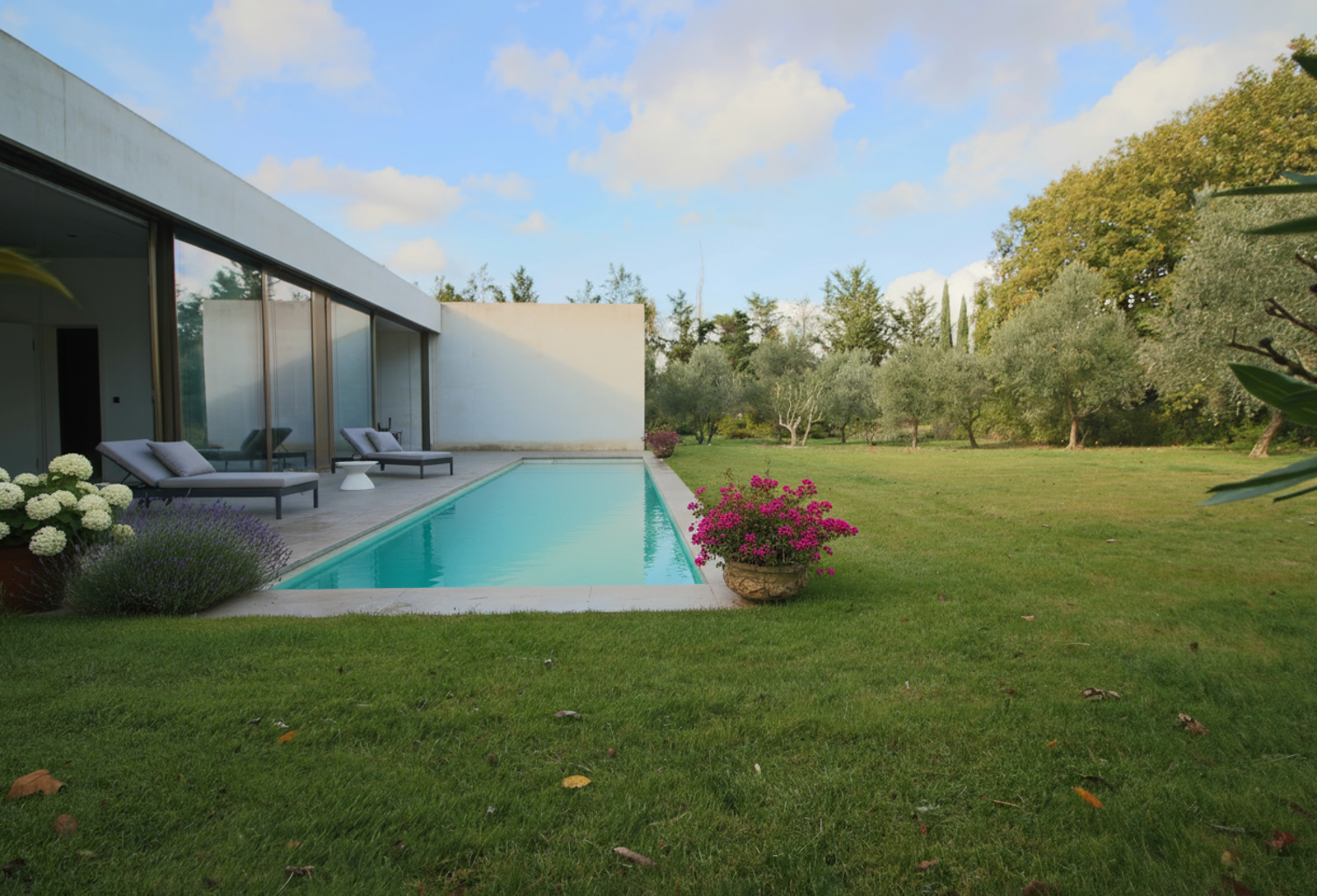 AIX EN PROVENCE - PROCHE CENTRE VILLE - VILLA CONTEMPORAINE-270 m2- — photo 1