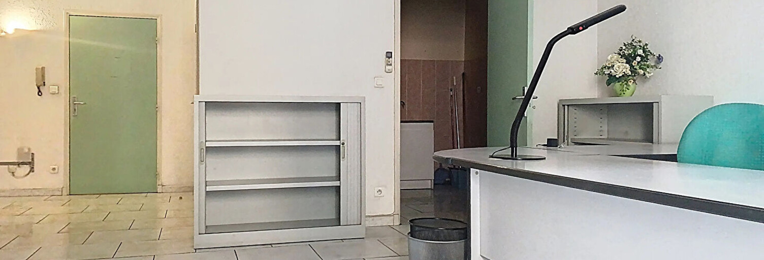 Bureau  65 m² à louer à Salon-de-Provence (13300)