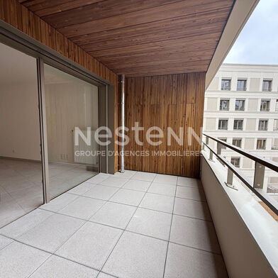 Appartement 2 pièces 807 €