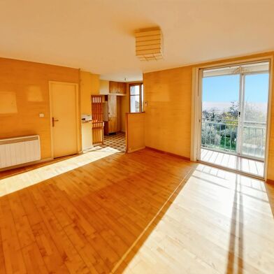 Appartement 3 pièces 112800 €