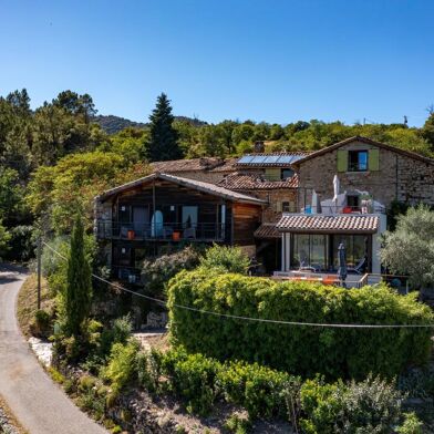 Maison 12 pièces 599000 €