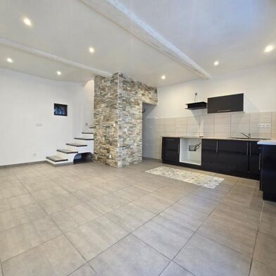 Maison 2 pièces 715 €