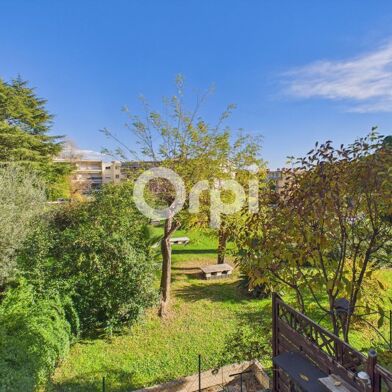 Appartement 3 pièces 1420 €