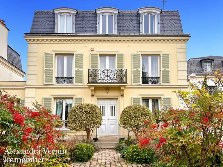 RARE, maison d'exception rue d'Alsace — photo 1