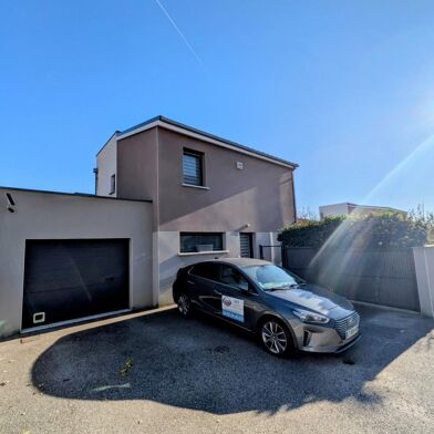 Maison 4 pièces 270000 €