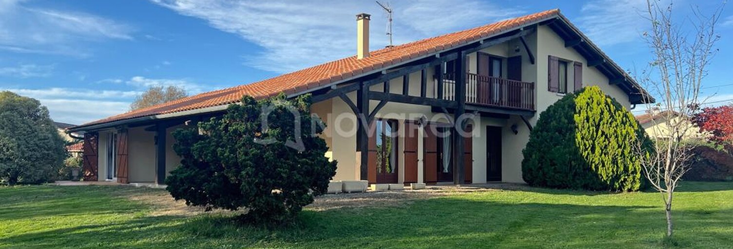 Maison 8 Pièces 210 m² à vendre à Saint-Étienne-d'Orthe (40300)