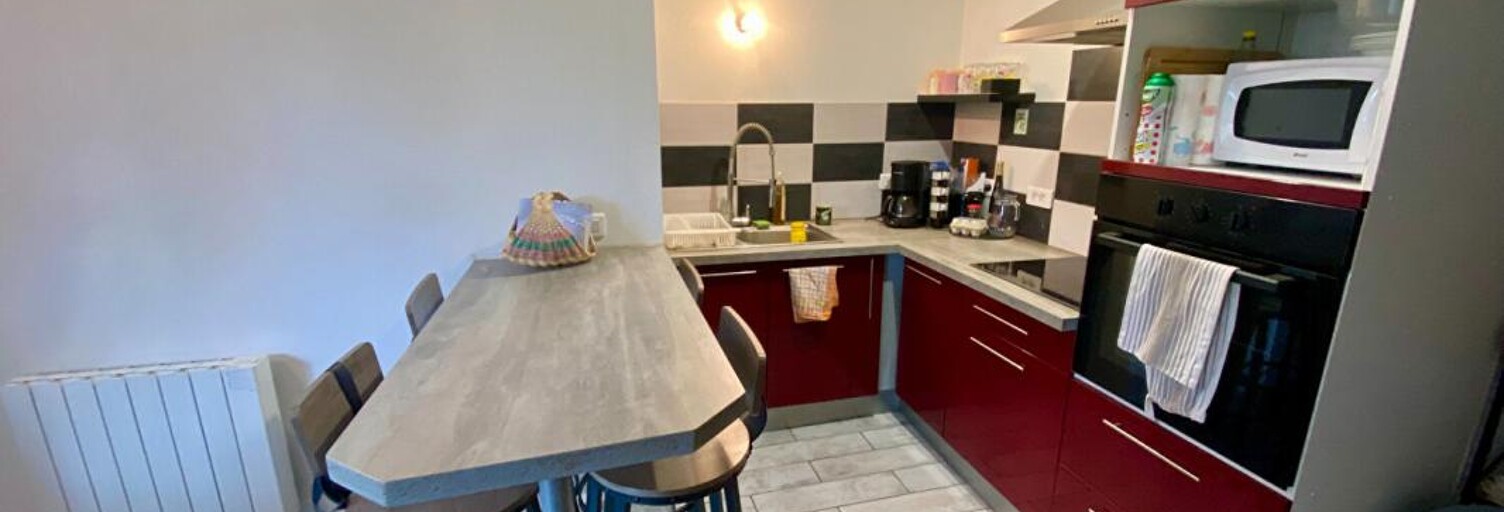 Immeuble  300 m² à vendre à Saint-Germain-Laval (42260)