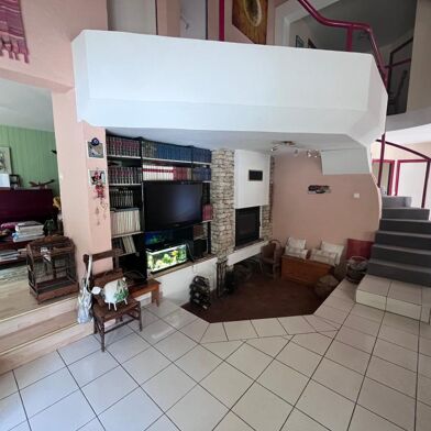 Maison 5 pièces 400900 €