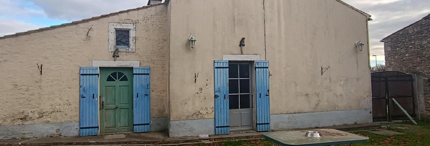 Maison 4 Pièces 101 m² à vendre à Saint-Pierre-la-Noue (17700)