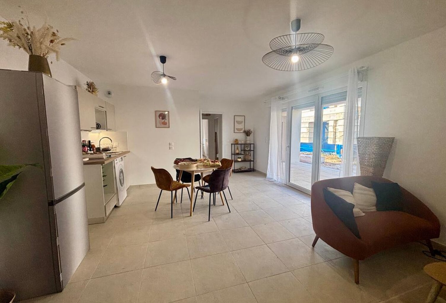 Appartement T3 avec terrasse et parking — photo 1
