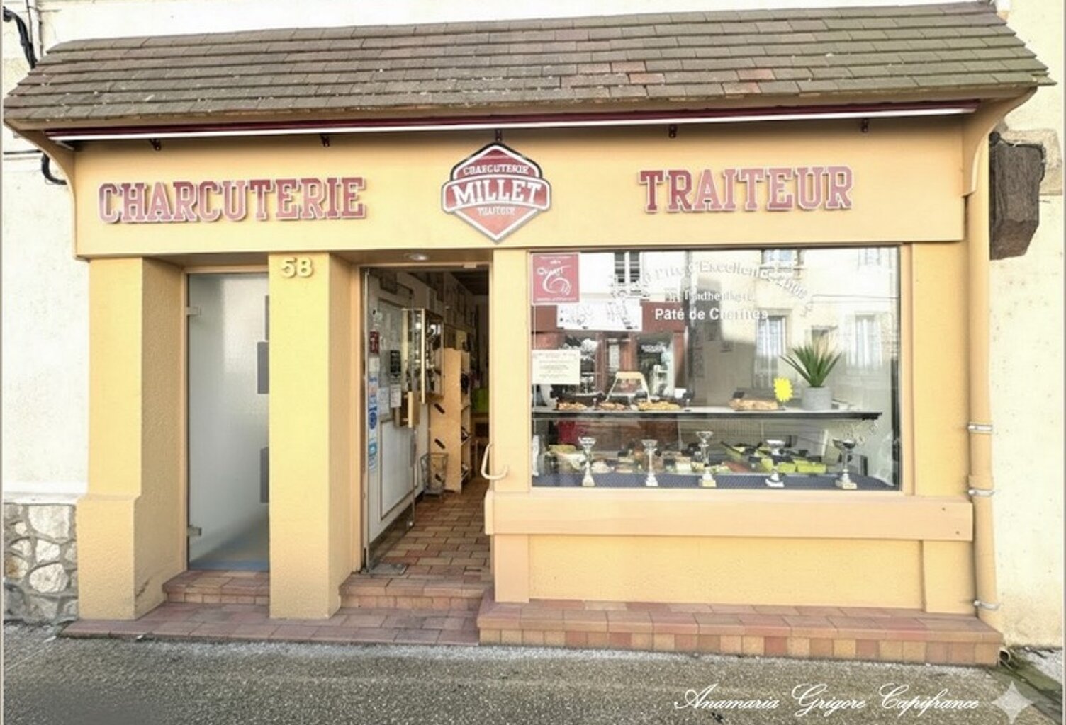 COURVILLE SUR EURE (28) Fonds de Commerce : Boucherie-Charcuterie-Traiteur "Aux Délices de Saint-Antoine" — photo 1
