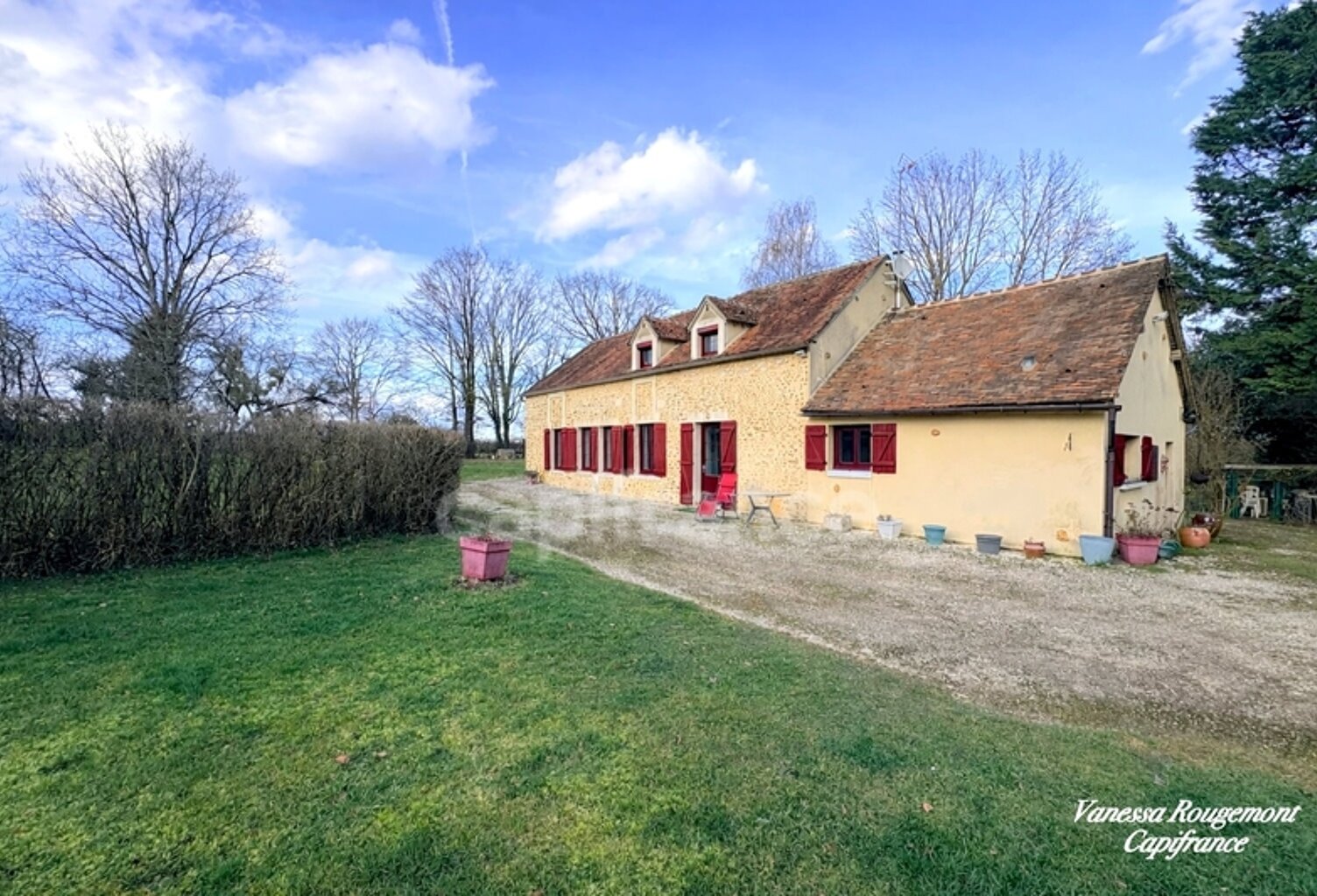 À VENDRE – Charmante Longère / Fermette de 122 m² – Leugny (89) — photo 1