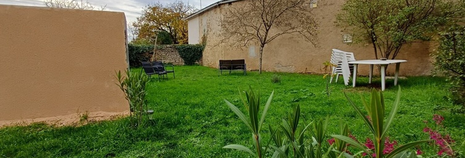 Immeuble  162 m² à vendre à Doué-en-Anjou (49700)