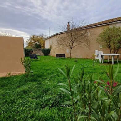 Immeuble  242500 €