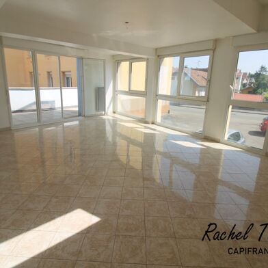 Appartement 5 pièces 126000 €