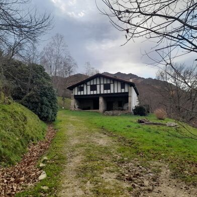 Maison 8 pièces 1680000 €