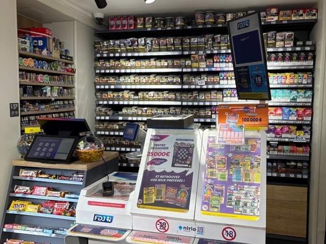 Fonds de commerce Bar • Tabac • Loto • Jeux de grattage BAYONNE 64 — photo du bien