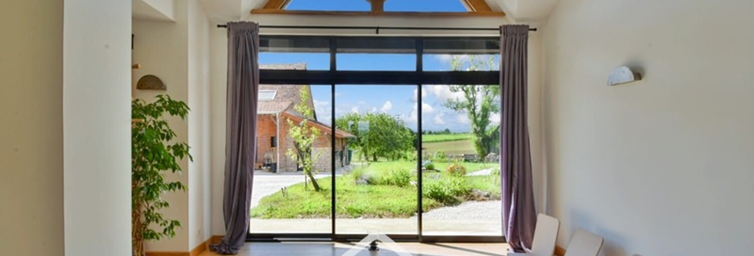 Commerce 12 Pièces 470 m² à vendre à Cuiseaux (71480)