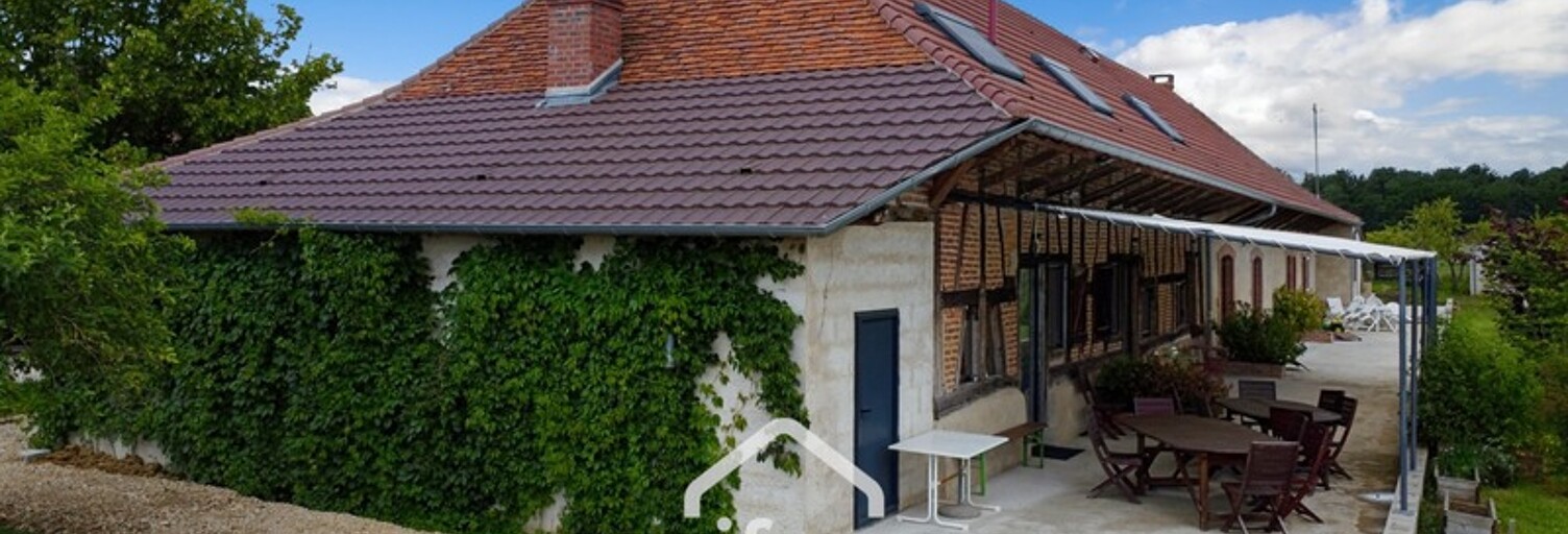 Commerce 12 Pièces 470 m² à vendre à Montpont-en-Bresse (71470)