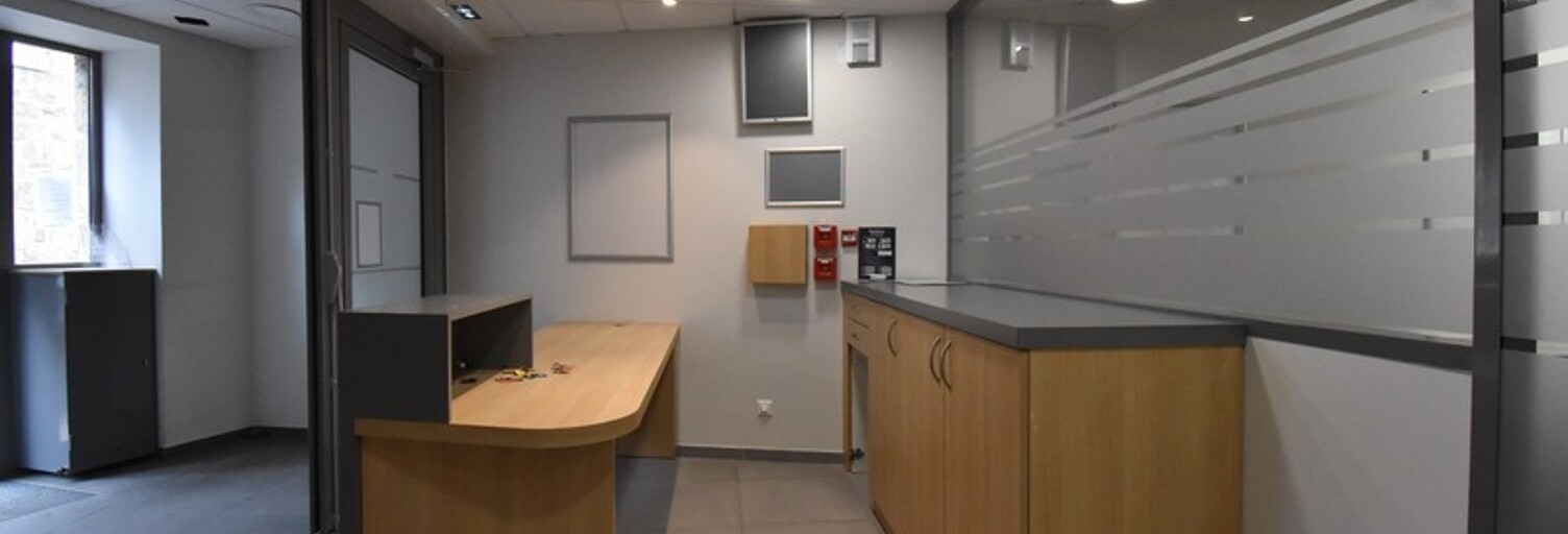 Local industriel 5 Pièces 140 m² à louer à Saint-Agrève (07320)