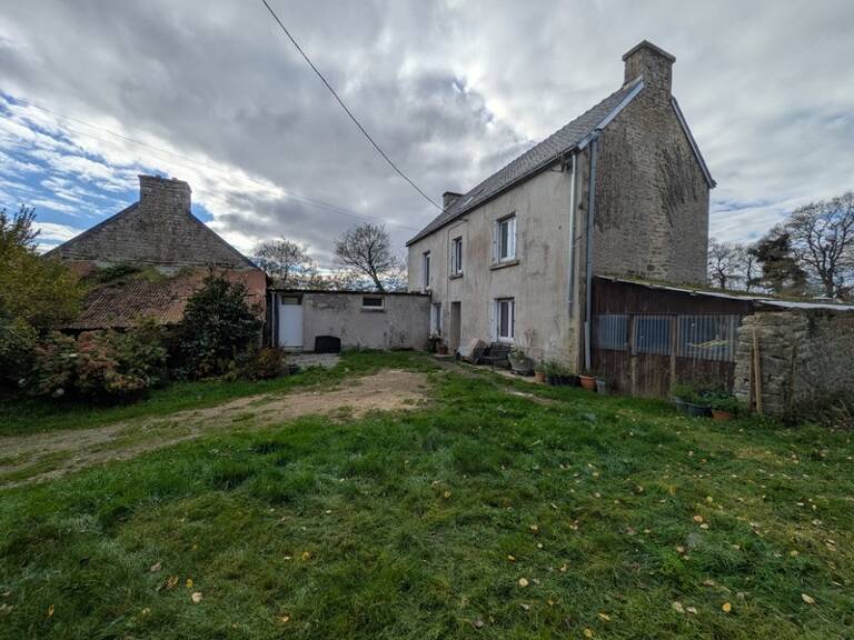 LOCMALO EN CAMPAGNE JOLIE PROPRETE EN PARTIE RESTAUREE DE 90 M² ENVIRON AVEC DEPENDANCES A RENOVER UN PUITS UNE PARCELLE DE 1 HECTARE 09 ARES 21 CENTIARES — photo 1