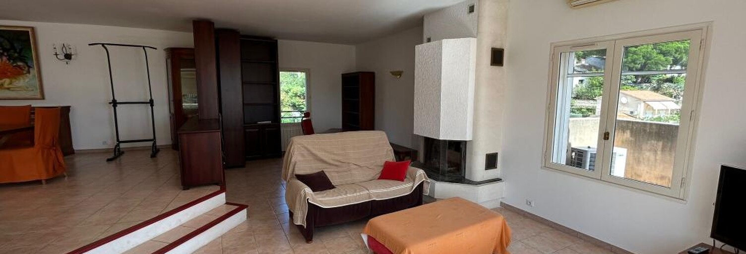 Maison 5 Pièces 200 m² à louer à Carqueiranne (83320)