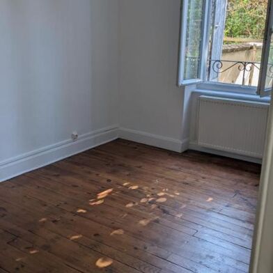 Appartement 3 pièces 699 €