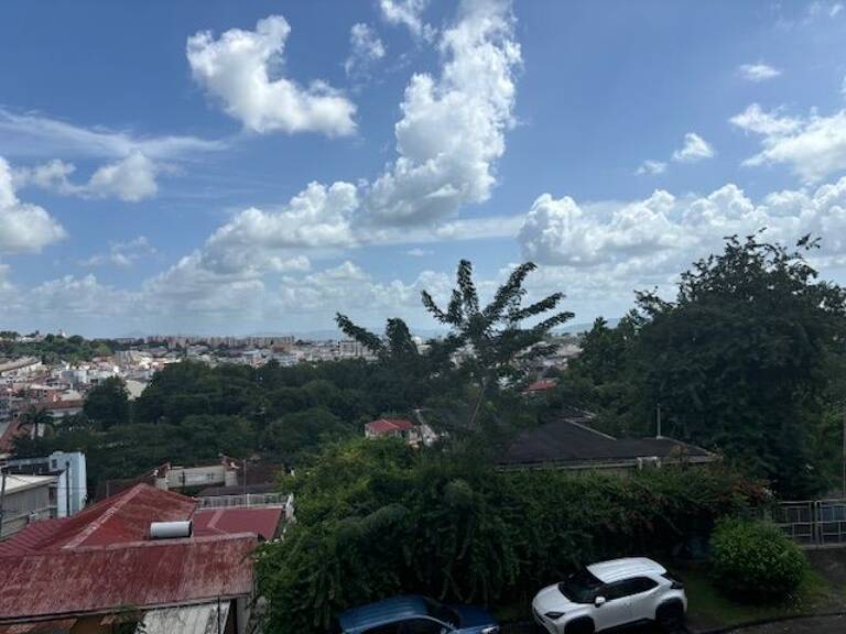 Appartement À Vendre — photo 1