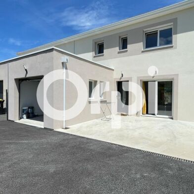 Maison 4 pièces 1300 €