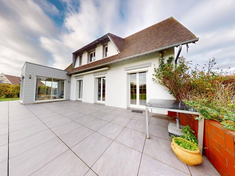 À vendre – Maison à Fontaine-la-Mallet — photo 1