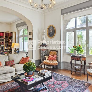 Maison 8 pièces 649000 €