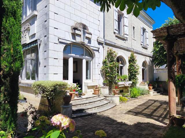 Superbe maison bourgeoise, en parfait état, double séjour, 4/5 chambres, jardin, garage — photo du bien