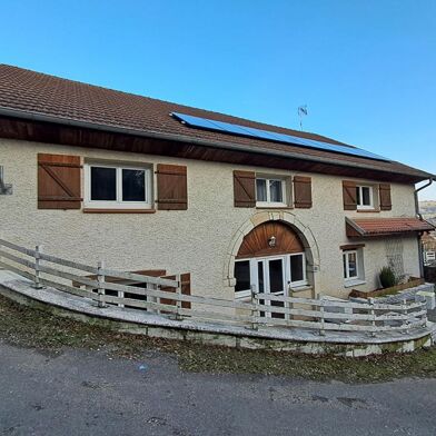 Maison 10 pièces 151000 €