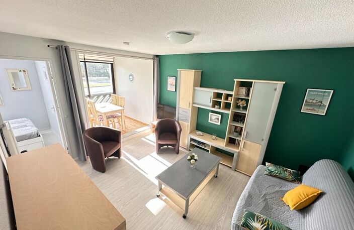 Appartement  2 pièce(s) 31 m2  200 M Plage — photo 5