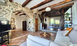 Maison 7 Pièces 211 m² à vendre à Chevrier (74520)