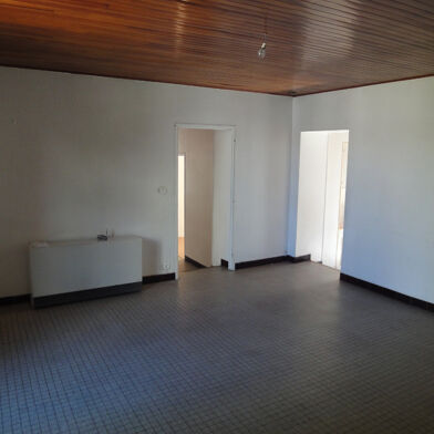 Appartement 4 pièces 116000 €