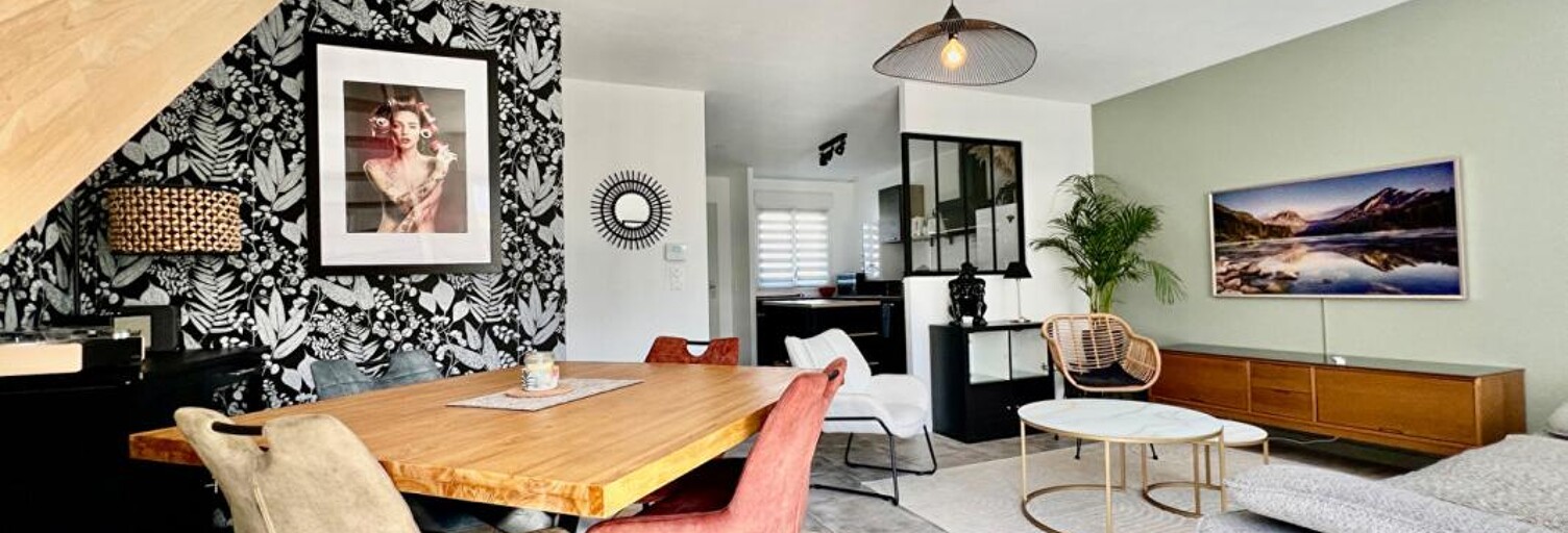 Maison 5 Pièces 81 m² à vendre à Vesseaux (07200)