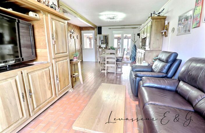 Mouy 60250 - Plain pied 4 chambres avec grande dépendances sur 1630m² de terrain — photo 4