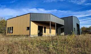 Commerce  3596 m² à vendre à Laruscade (33620)