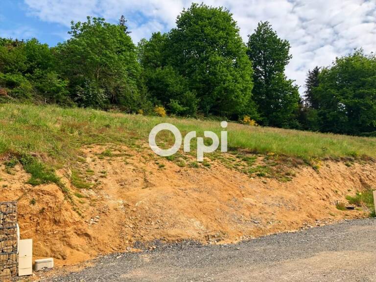   Construisez votre avenir à Pomeys – Terrain viabilisé de 532 m² au cœur du village ! — photo 1