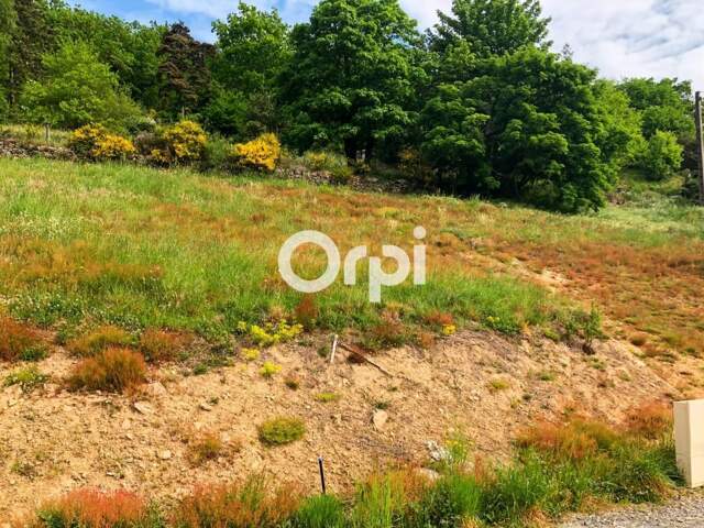 Construisez votre avenir à Pomeys – Terrain viabilisé de 665 m² au cœur du village ! — photo du bien