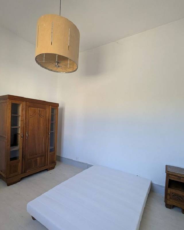 Photo Location T2 38 m² à Caluire-Et-Cuire 766 ¤ CC /mois image 2/2