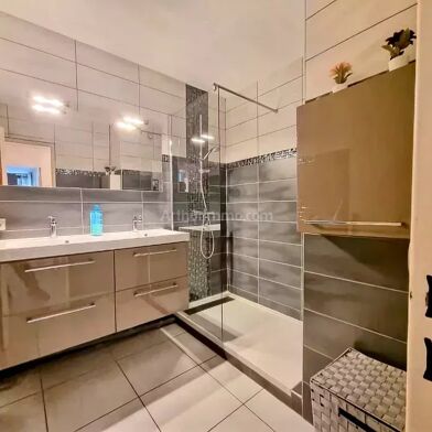 Appartement 3 pièces 136500 €