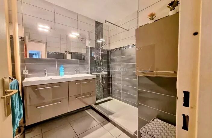 GRENOBLE, appartement de 3 pièces + cuisine, 73,41 m² — photo 3