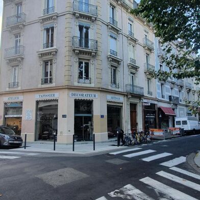 Appartement 2 pièces 666 €