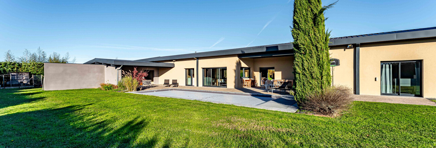 Maison 6 Pièces 240 m² à vendre à Savigneux (01480)