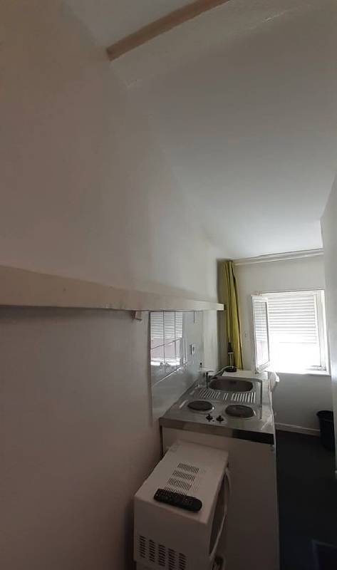 Location Studio 15 m² à Oullins 513 ¤ CC /mois