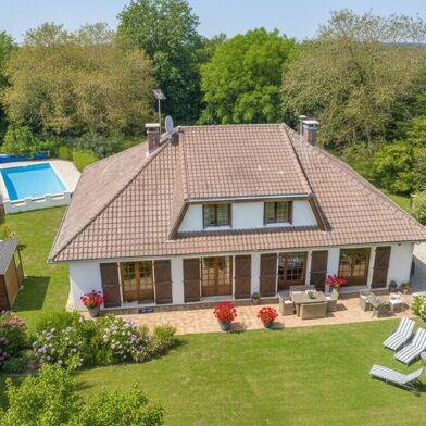 Maison 7 pièces 560000 €