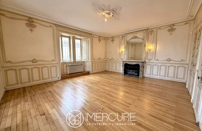 APPARTEMENT XIXe de 163 M² avec PARKINGS et CAVES — photo 2