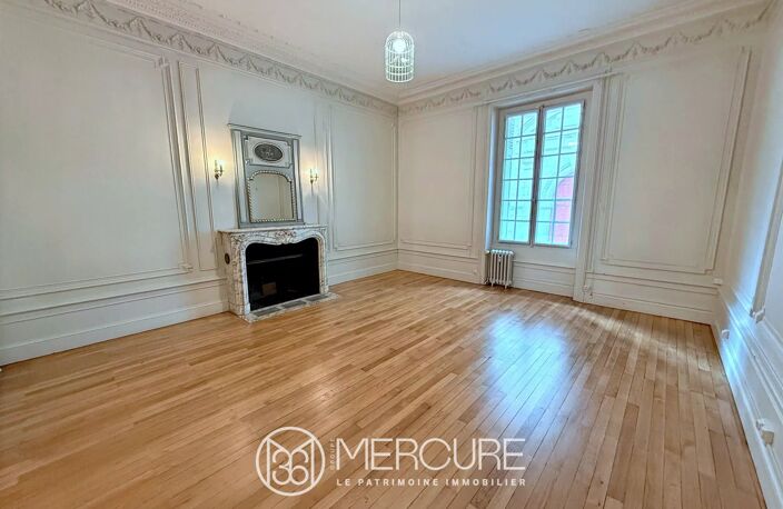 APPARTEMENT XIXe de 163 M² avec PARKINGS et CAVES — photo 4